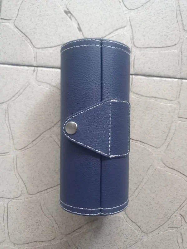 A light blue shoe polishing case. Great for souvenir Ideas for corporate events & business.