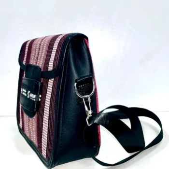 Aso Oke Ladies Hand Bags in Nigeria African Things Bags Backpacks Souvenirs in Lagos 3