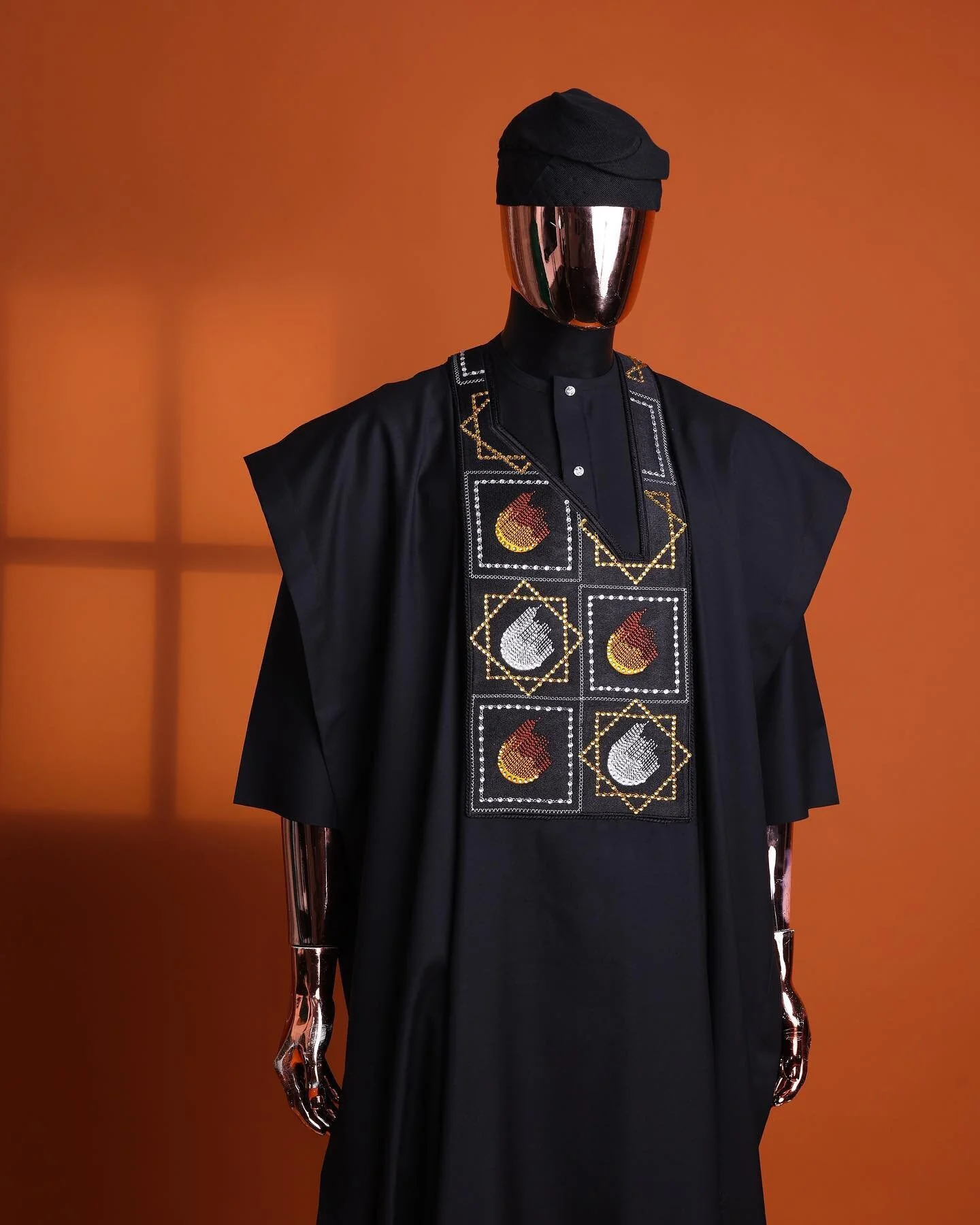 Traditional Agbada or senator outfit for men, perfect Christmas gift for dads