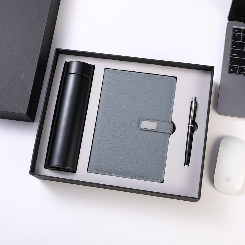 Executive gift set (Notebook, Pen, USB Drive, keyholder, vacuum flask 